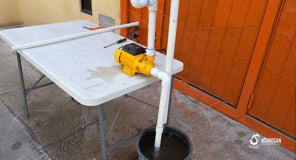 Revisa si llega agua a la bomba