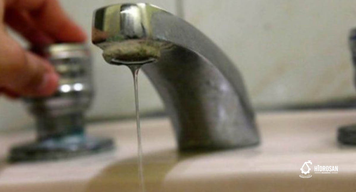 baja presión de agua